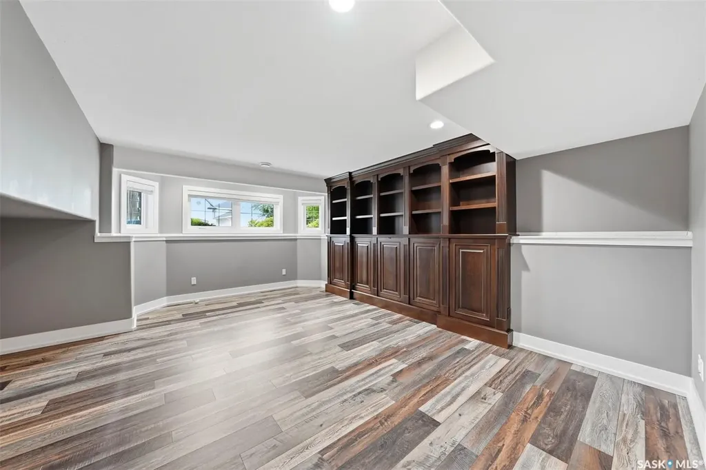 710 Wright Crescent Saskatoon SK S7N 4T7