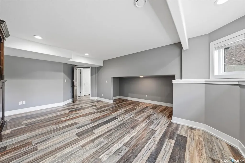 710 Wright Crescent Saskatoon SK S7N 4T7