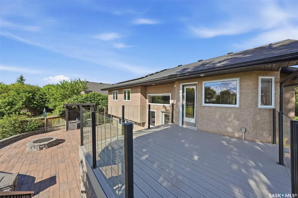 710 Wright Crescent Saskatoon SK S7N 4T7