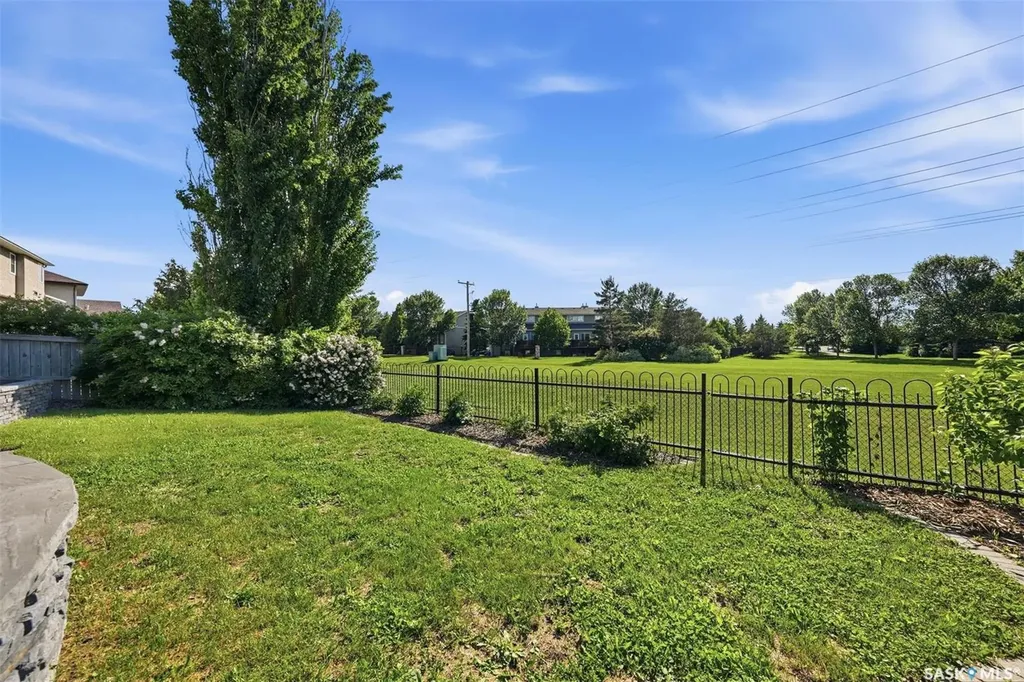 710 Wright Crescent Saskatoon SK S7N 4T7