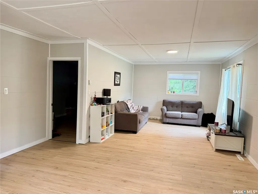 208 2nd Street Medstead SK S0M 1W0