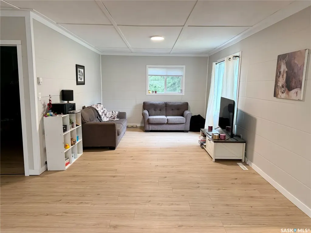 208 2nd Street Medstead SK S0M 1W0