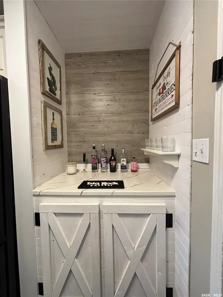 813 Sandy Rise Martensville SK S0K 2T2