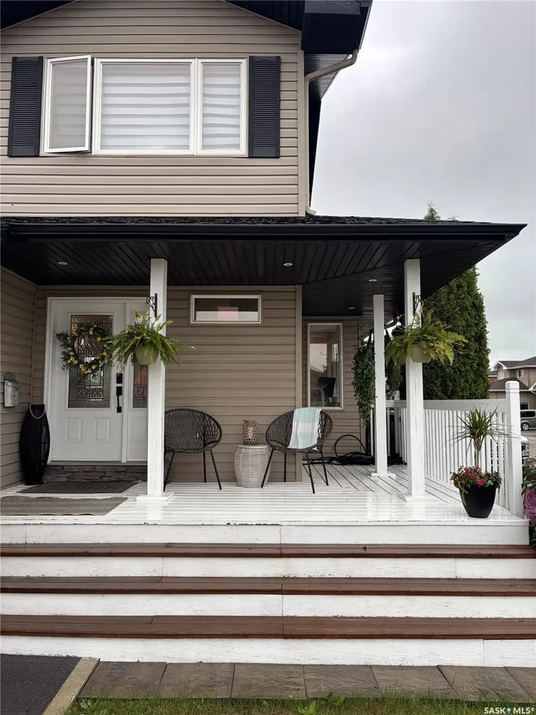 813 Sandy Rise Martensville SK S0K 2T2