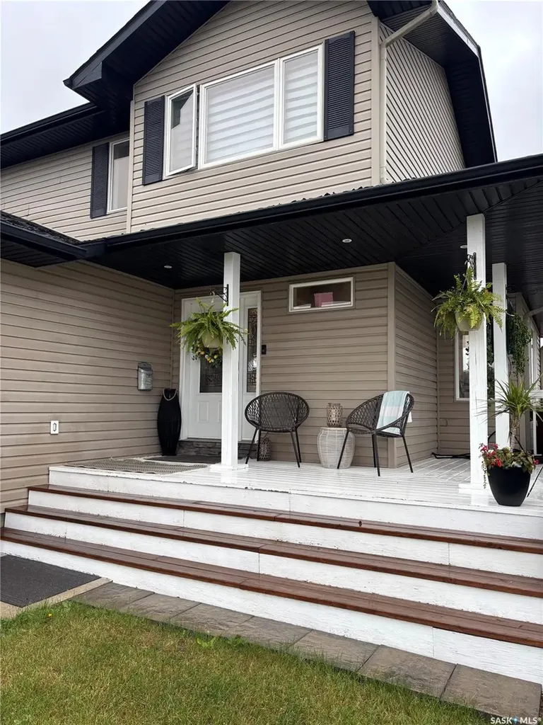 813 Sandy Rise Martensville SK S0K 2T2