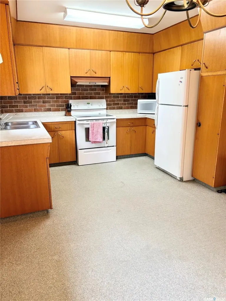 106 Dalewood Crescent Yorkton SK S3N 2P7