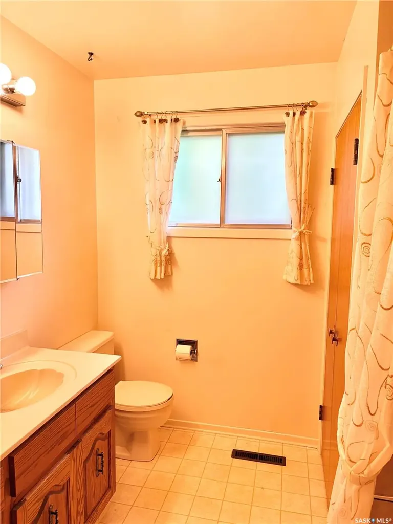 106 Dalewood Crescent Yorkton SK S3N 2P7