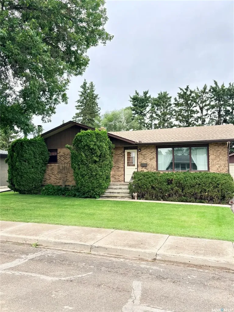 106 Dalewood Crescent Yorkton SK S3N 2P7