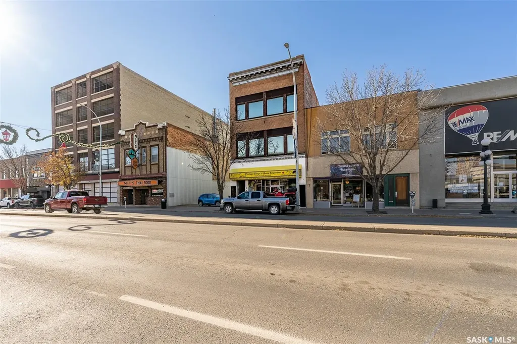 130 Main Street N Moose Jaw SK S6H 3J7