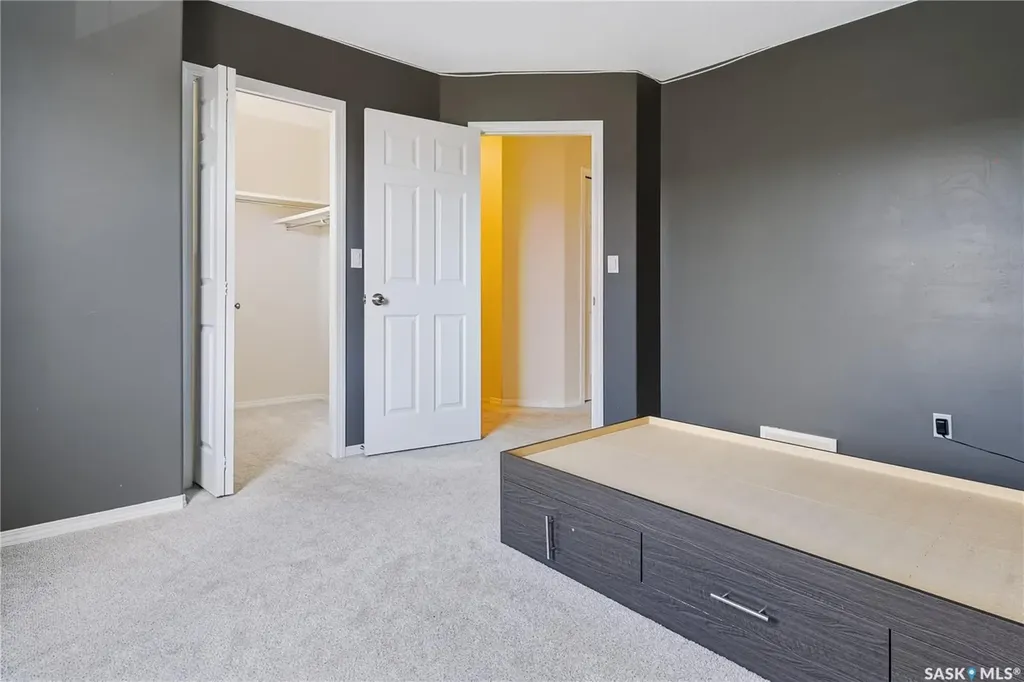 135 Pawlychenko Lane Saskatoon SK S7V 1J8