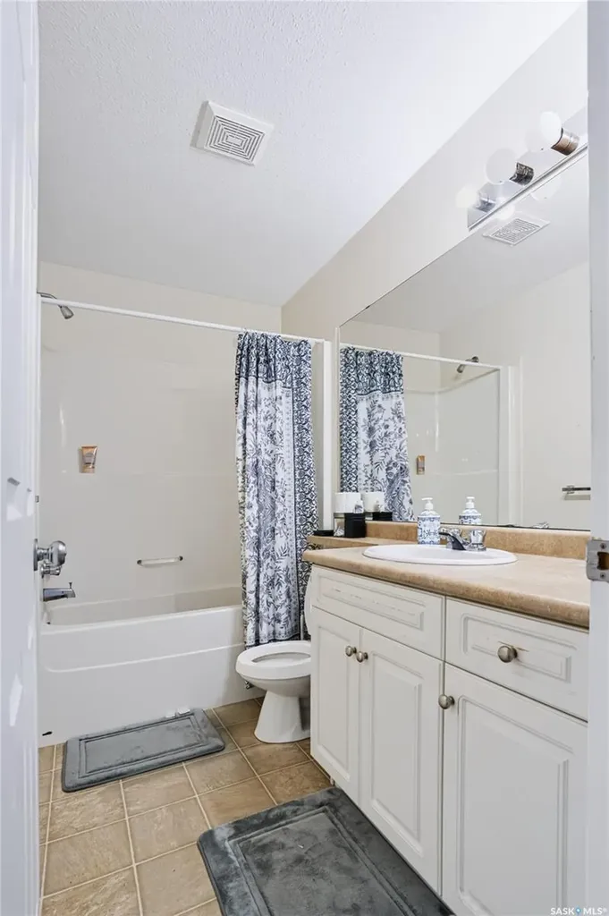 135 Pawlychenko Lane Saskatoon SK S7V 1J8