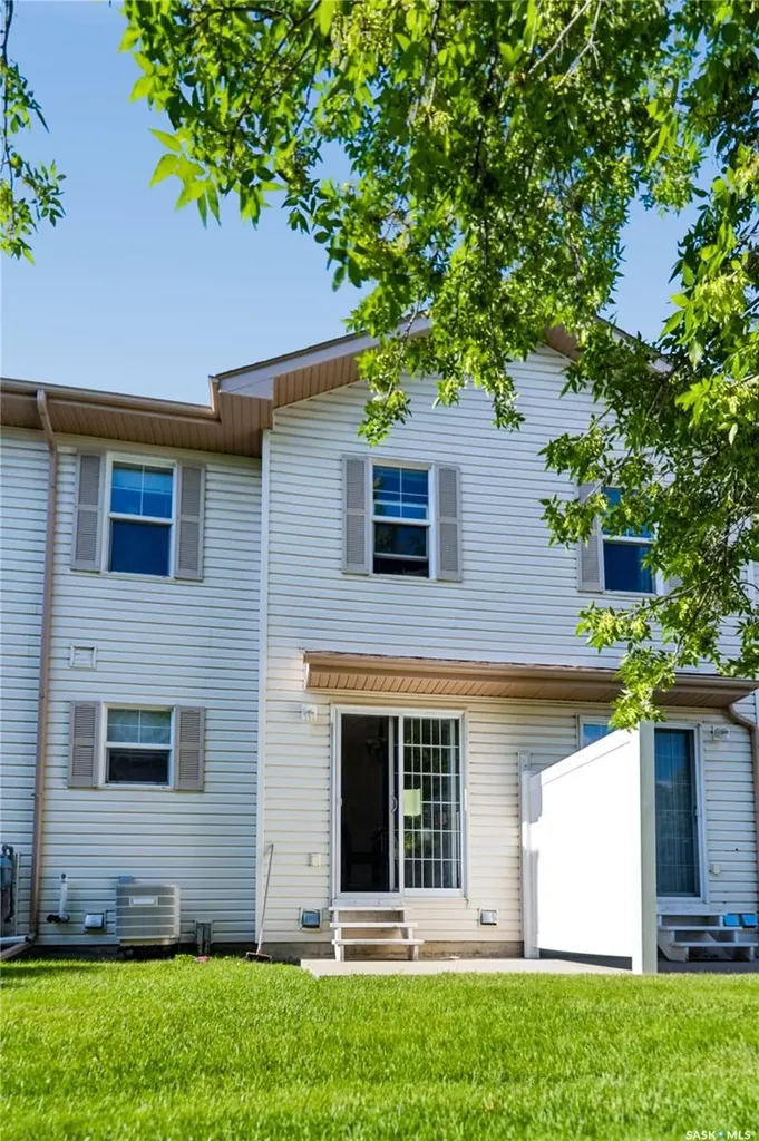 135 Pawlychenko Lane Saskatoon SK S7V 1J8