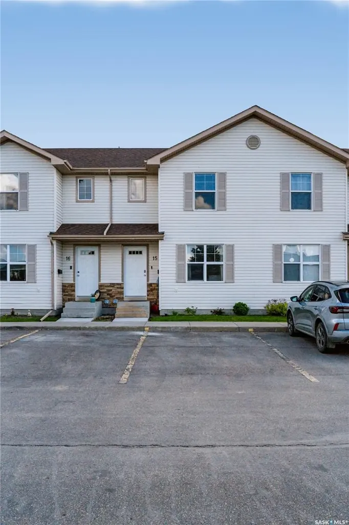 135 Pawlychenko Lane Saskatoon SK S7V 1J8