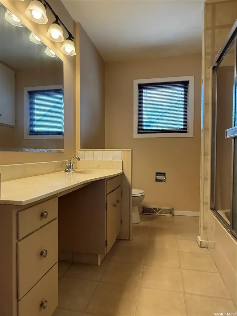 443 7th Avenue W Melville SK S0A 2P0