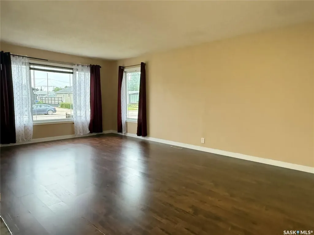 443 7th Avenue W Melville SK S0A 2P0