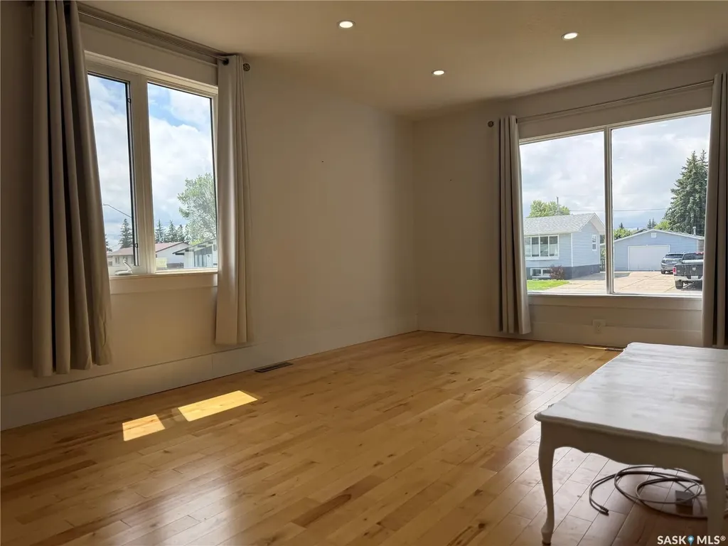390 Alberta Street Melville SK S0A 2P0