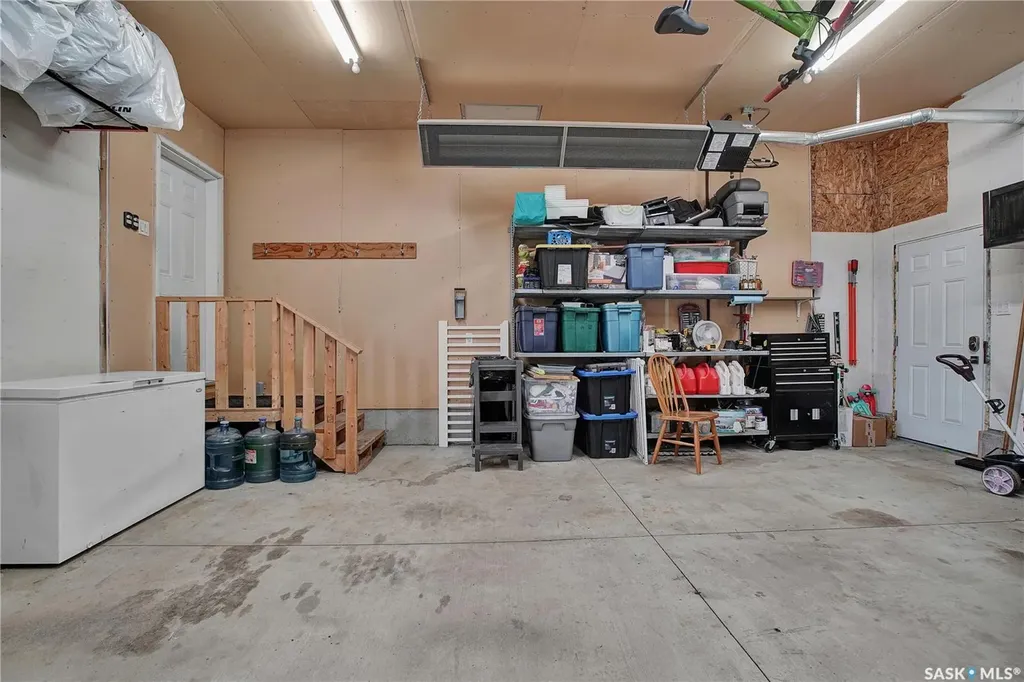 201 Brookside Court Warman SK S0K 0A1