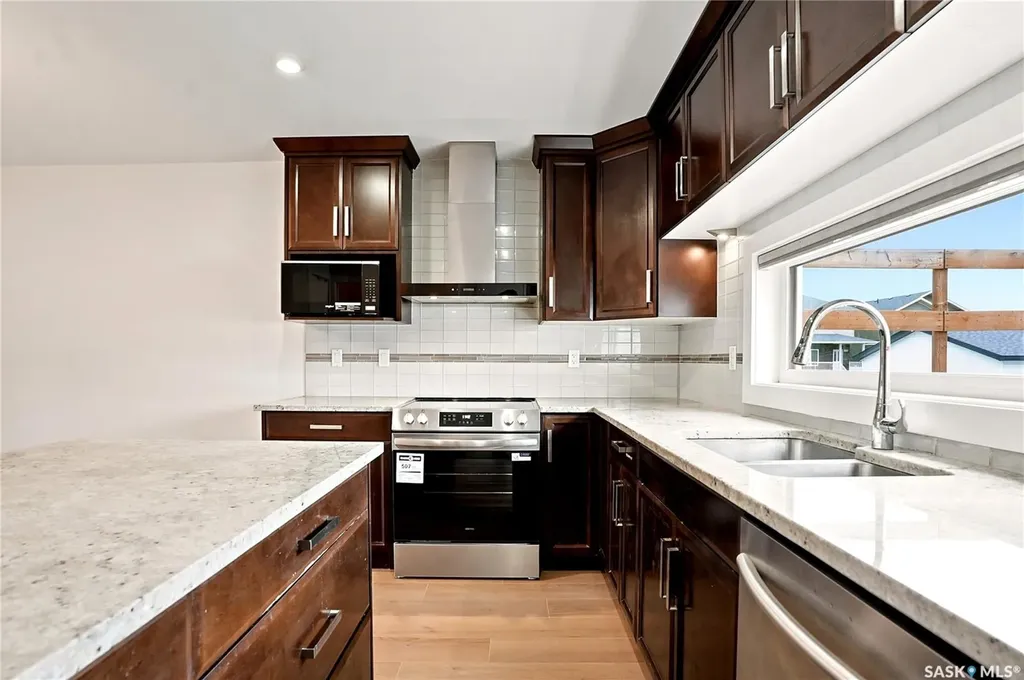 543 Evergreen Boulevard Saskatoon SK S7W 0L4