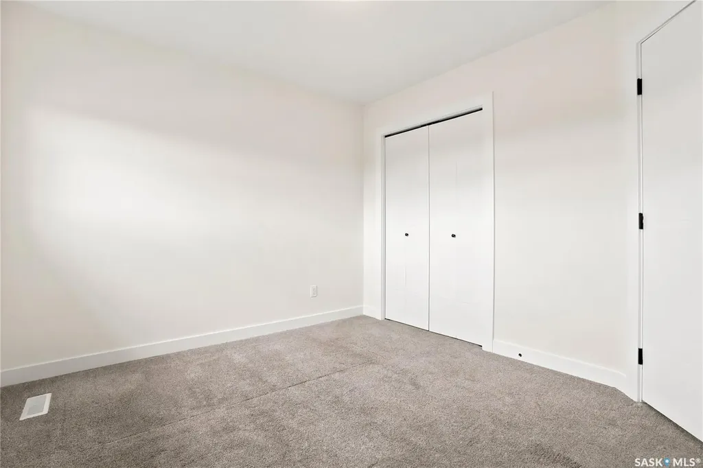 543 Evergreen Boulevard Saskatoon SK S7W 0L4