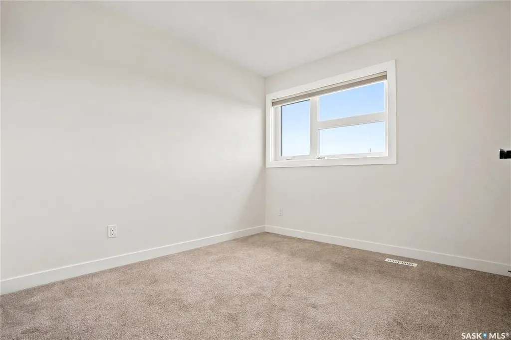 543 Evergreen Boulevard Saskatoon SK S7W 0L4