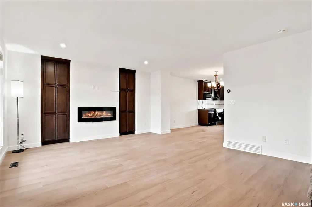 543 Evergreen Boulevard Saskatoon SK S7W 0L4