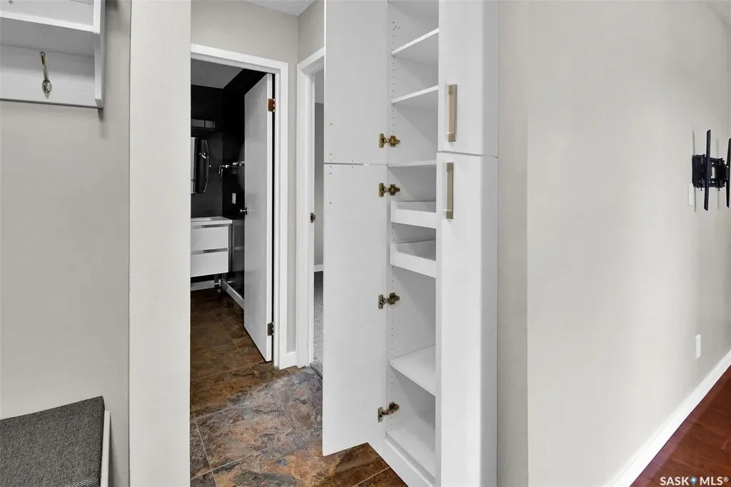 4230 Degeer Street Saskatoon SK S7H 5G9
