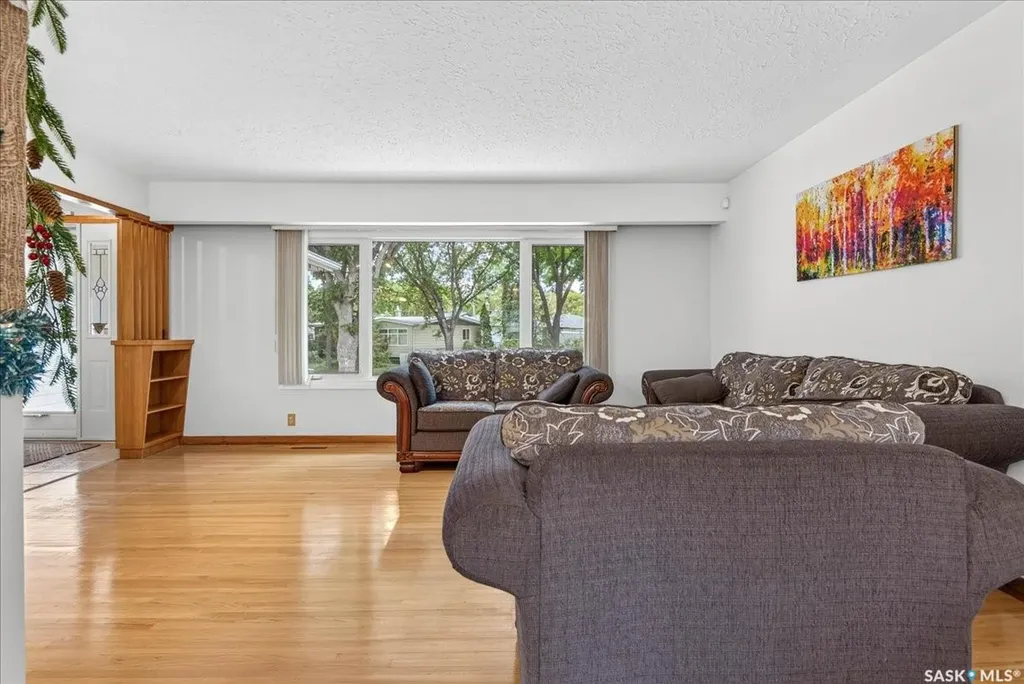 20 Dunning Crescent Regina SK S4S 3W1