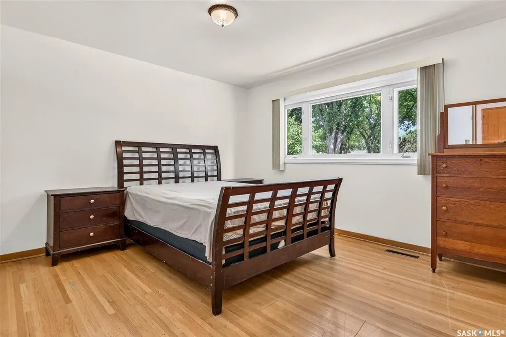 20 Dunning Crescent Regina SK S4S 3W1