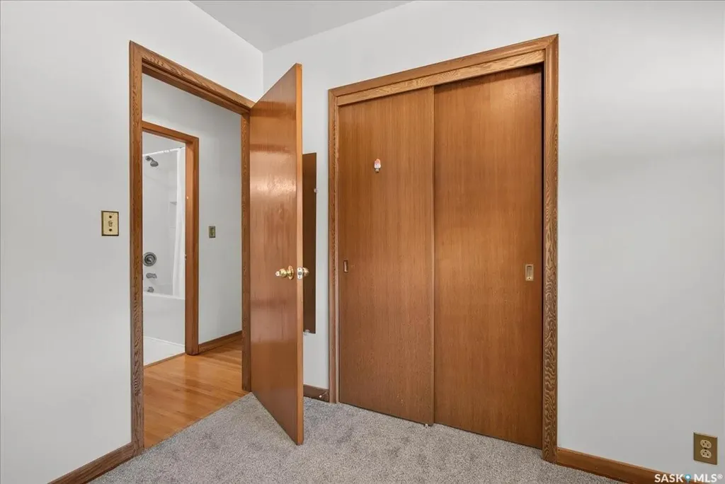 20 Dunning Crescent Regina SK S4S 3W1