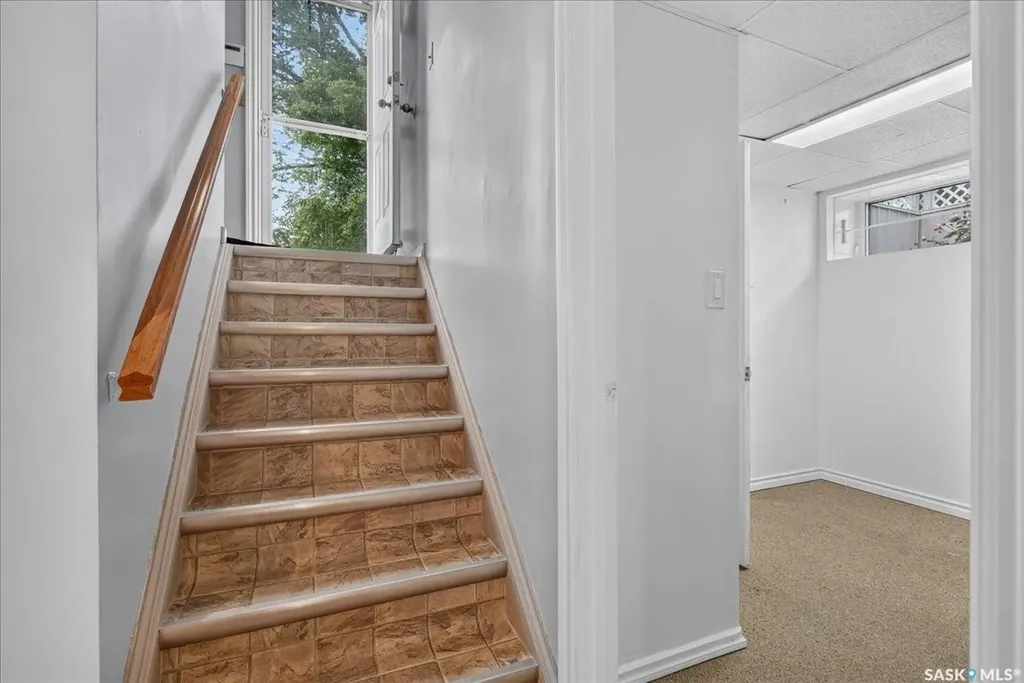20 Dunning Crescent Regina SK S4S 3W1