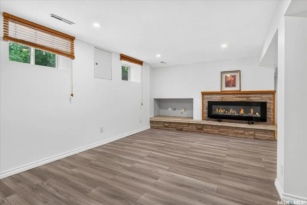 20 Dunning Crescent Regina SK S4S 3W1