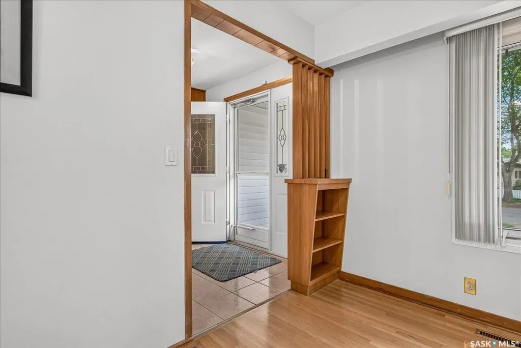20 Dunning Crescent Regina SK S4S 3W1