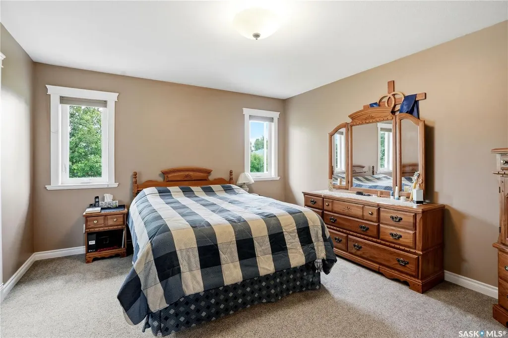 138 Mcfarland Place Saskatoon SK S7N 4M2
