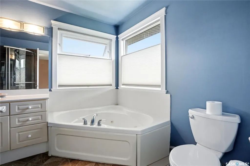 138 Mcfarland Place Saskatoon SK S7N 4M2