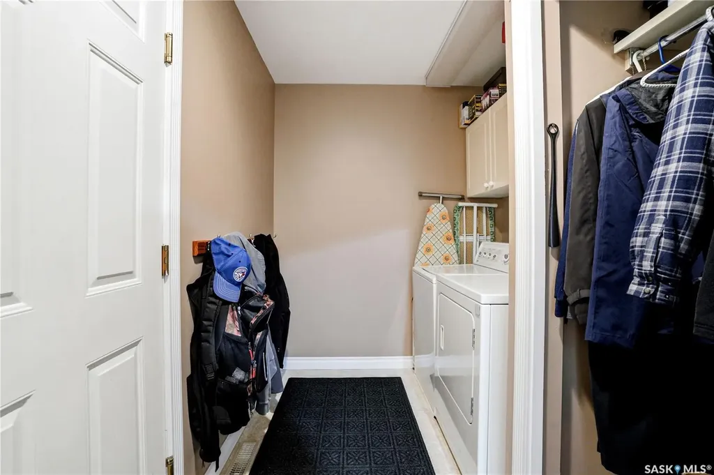 138 Mcfarland Place Saskatoon SK S7N 4M2