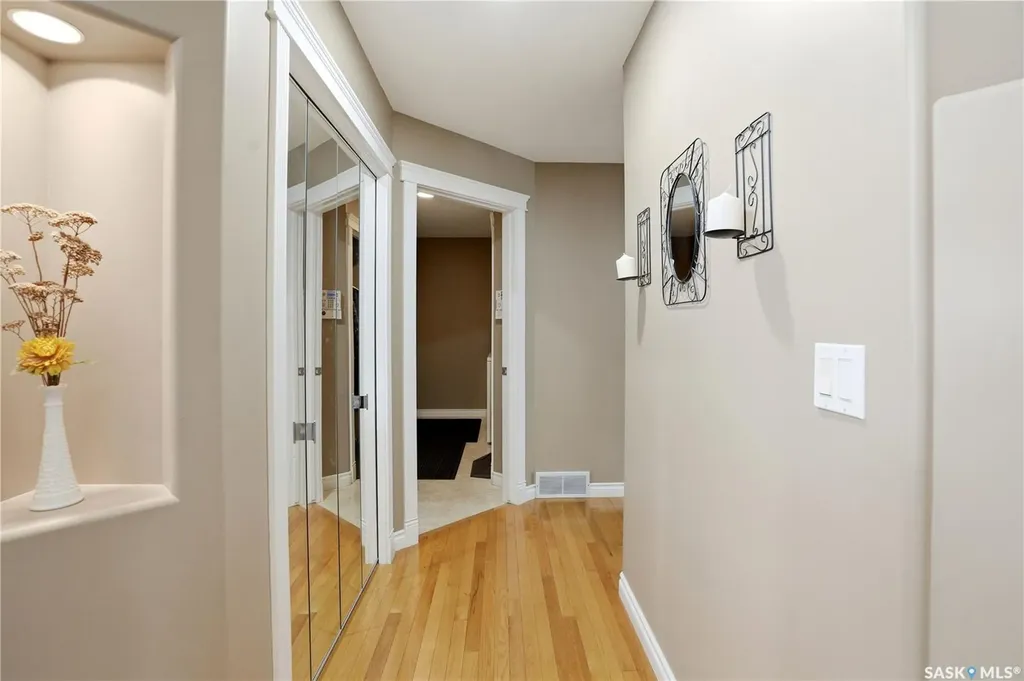138 Mcfarland Place Saskatoon SK S7N 4M2