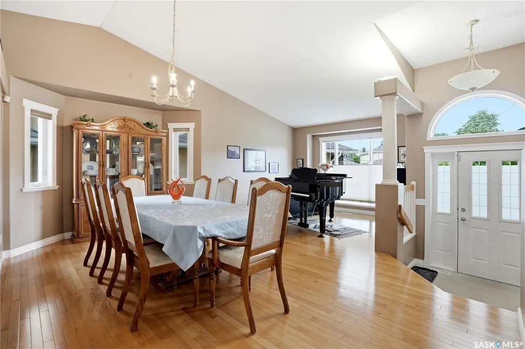 138 Mcfarland Place Saskatoon SK S7N 4M2