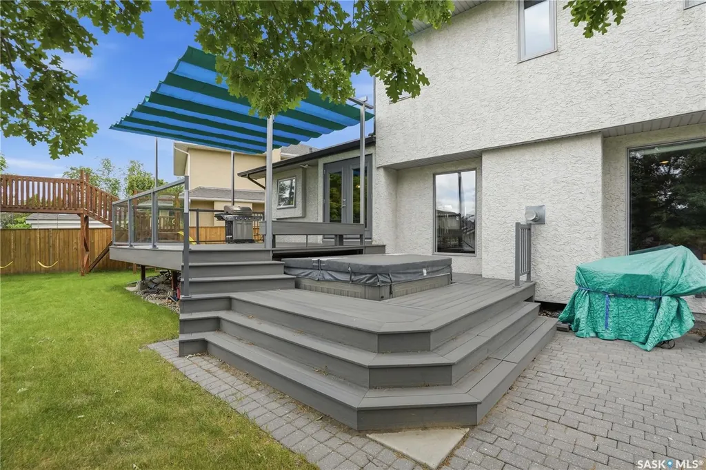 138 Mcfarland Place Saskatoon SK S7N 4M2