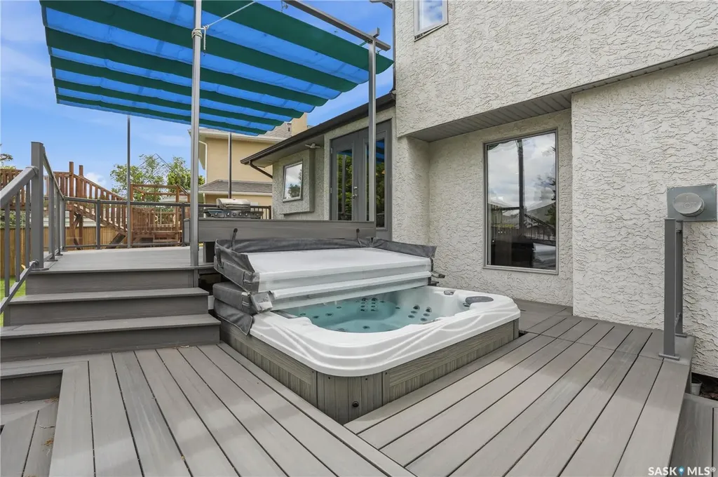 138 Mcfarland Place Saskatoon SK S7N 4M2
