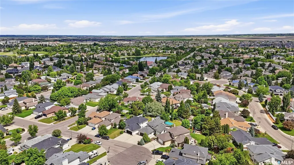 138 Mcfarland Place Saskatoon SK S7N 4M2