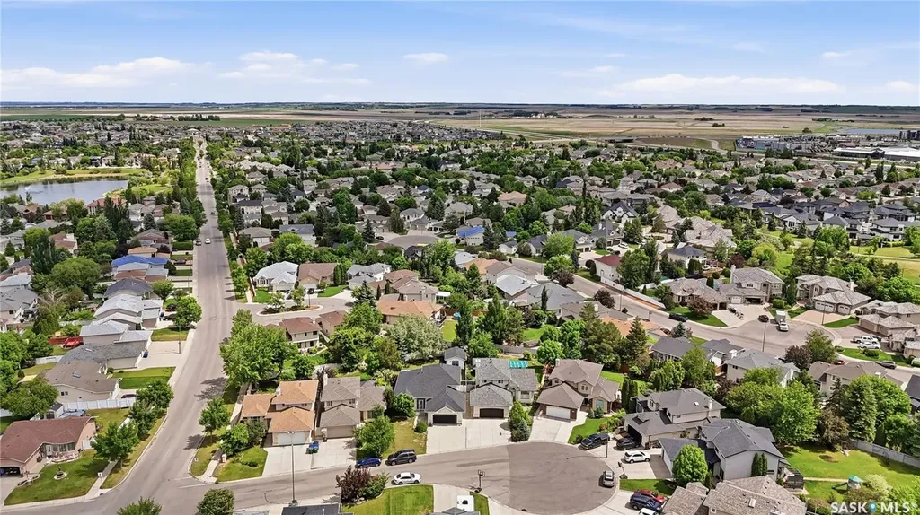 138 Mcfarland Place Saskatoon SK S7N 4M2