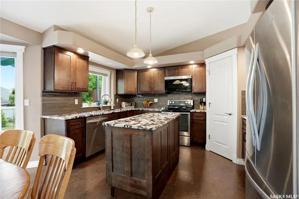 138 Mcfarland Place Saskatoon SK S7N 4M2