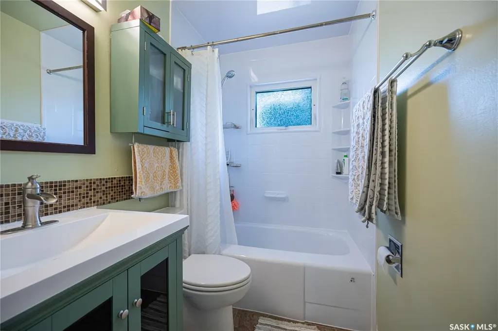 32 Victor Place Yorkton SK S3N 2H4