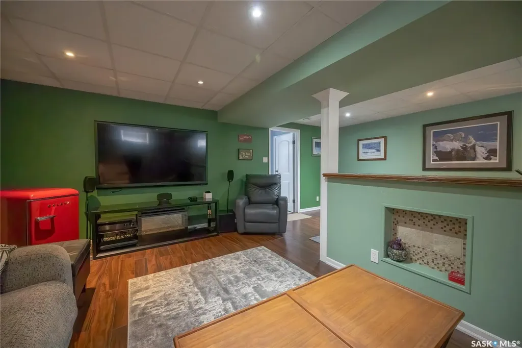 32 Victor Place Yorkton SK S3N 2H4