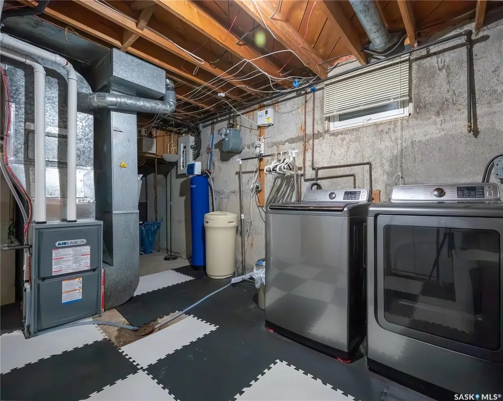 32 Victor Place Yorkton SK S3N 2H4