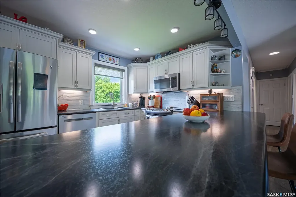 32 Victor Place Yorkton SK S3N 2H4