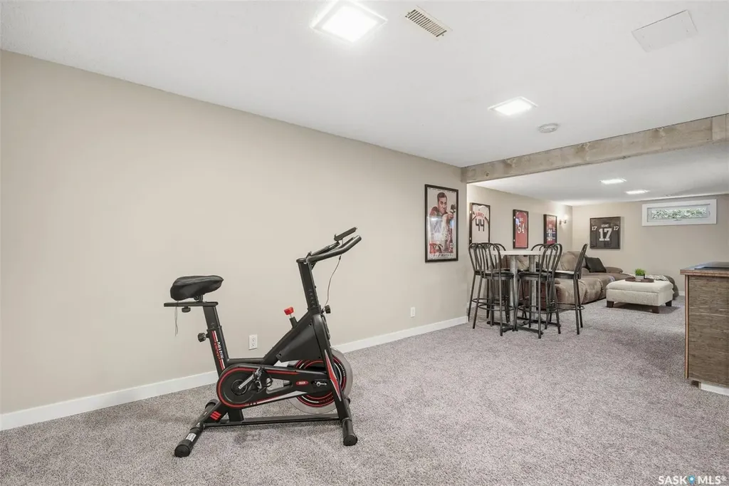 2313 Dufferin Avenue Saskatoon SK S7J 1C1