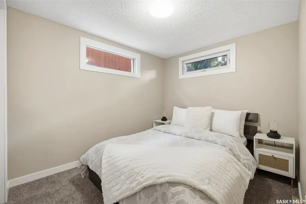 2313 Dufferin Avenue Saskatoon SK S7J 1C1