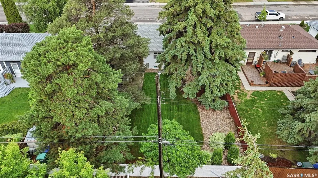 2313 Dufferin Avenue Saskatoon SK S7J 1C1