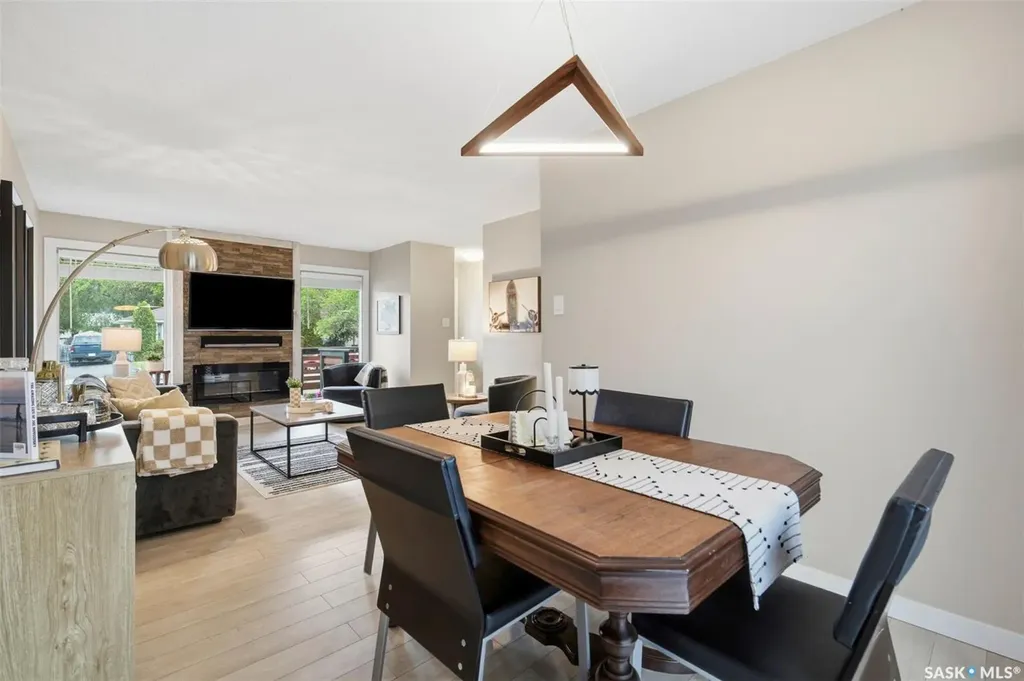 2313 Dufferin Avenue Saskatoon SK S7J 1C1